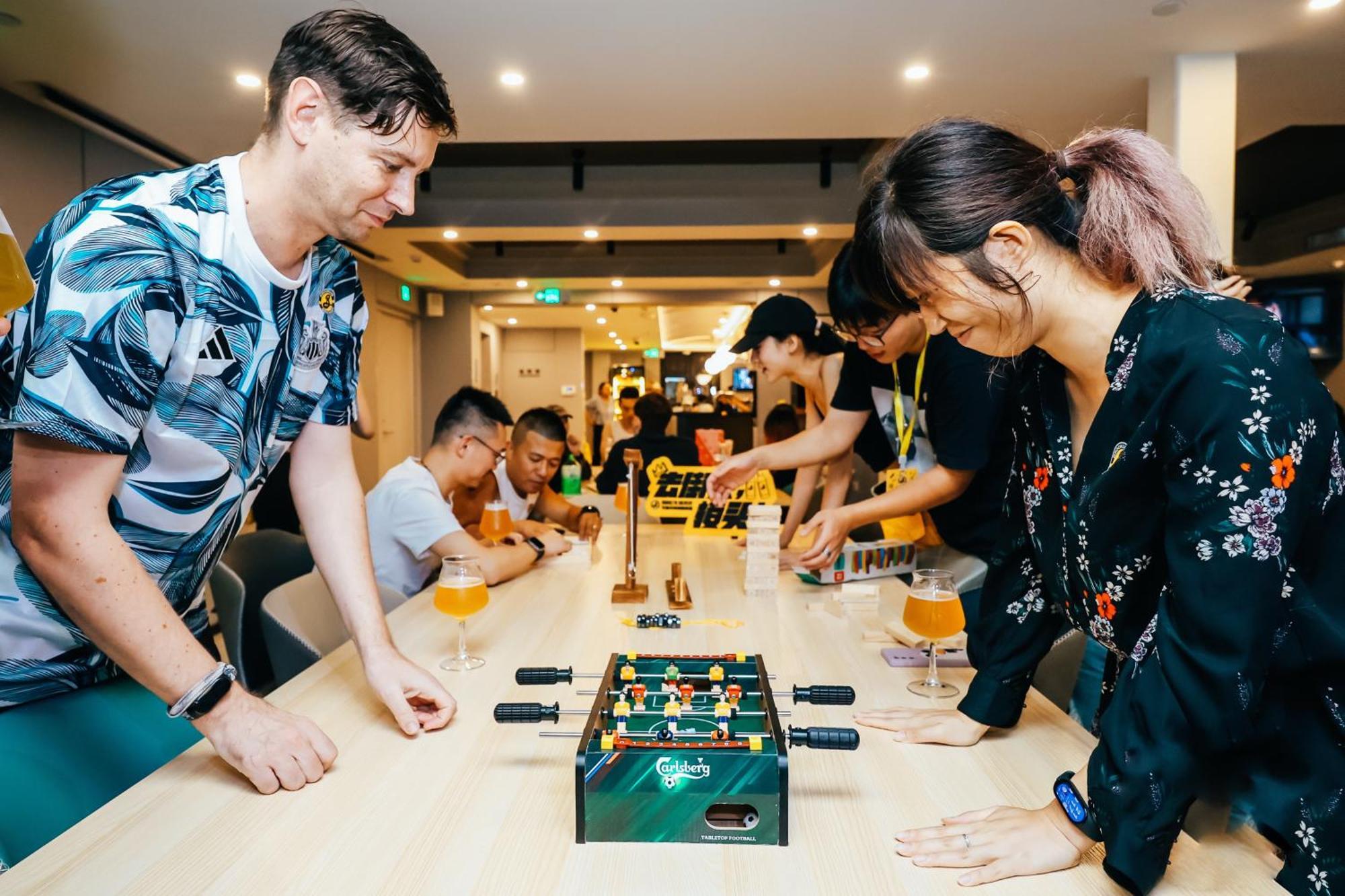 Dayin International Youth Hostel -Near People'S Square & Old Town -Social Area -Bar -Cafe -Gym -Free Laundry Luggage Storage -24H Front Desk -English Service Shanghai Exterior foto